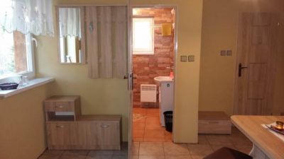 Liptovská chata pri potoku